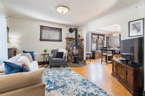 Tiny photo for 815 Grandview Ave, Duluth, MN 55812 (MLS # 6124413)