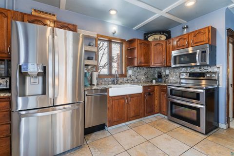 Tiny photo for 815 Grandview Ave, Duluth, MN 55812 (MLS # 6124413)