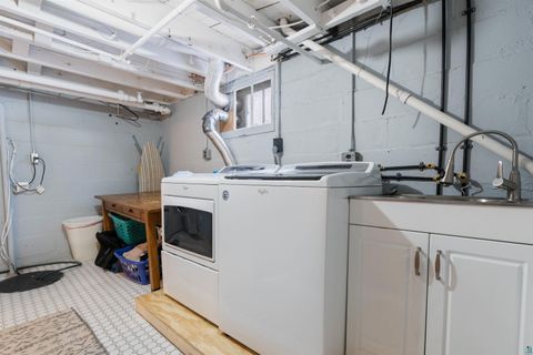 Tiny photo for 815 Grandview Ave, Duluth, MN 55812 (MLS # 6124413)