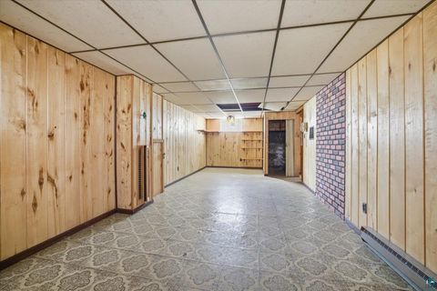 Tiny photo for 709 Michigan St, Hibbing, MN 55746 (MLS # 6124265)