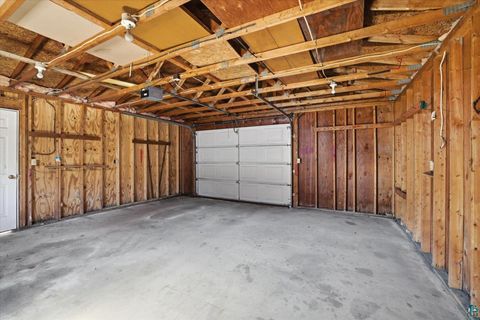 Tiny photo for 709 Michigan St, Hibbing, MN 55746 (MLS # 6124265)