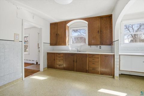 Tiny photo for 709 Michigan St, Hibbing, MN 55746 (MLS # 6124265)