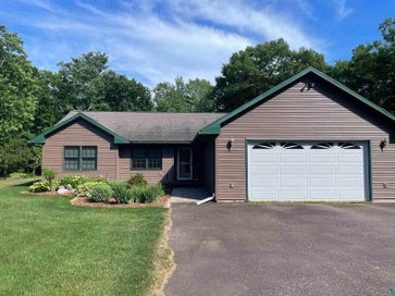 84830 Old San Rd Bayfield WI 54814