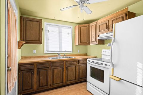 Tiny photo for 2826 W 3rd St, Duluth, MN 55806 (MLS # 6123449)