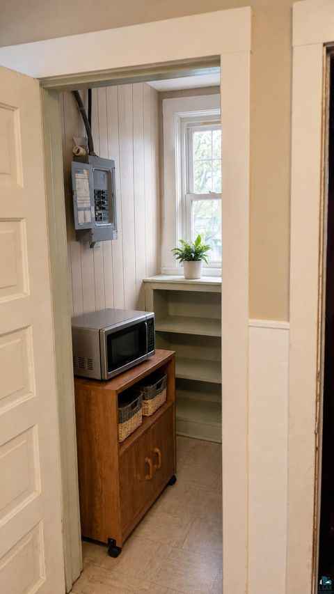 Tiny photo for 2713 W 3rd St, Duluth, MN 55806 (MLS # 6125093)