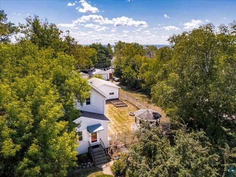 Tiny photo for 824 E 11th St, Duluth, MN 55805 (MLS # 6127401)