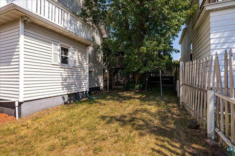 Tiny photo for 824 E 11th St, Duluth, MN 55805 (MLS # 6127401)