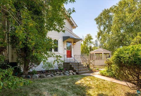 Tiny photo for 824 E 11th St, Duluth, MN 55805 (MLS # 6127401)