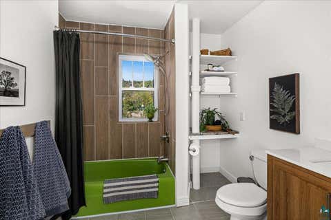 Tiny photo for 824 E 11th St, Duluth, MN 55805 (MLS # 6127401)
