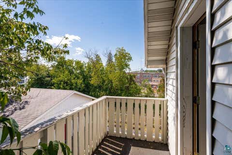 Tiny photo for 824 E 11th St, Duluth, MN 55805 (MLS # 6127401)