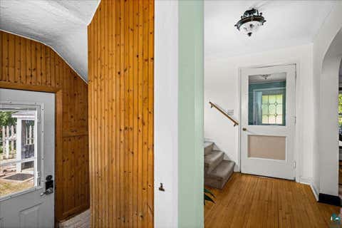 Tiny photo for 824 E 11th St, Duluth, MN 55805 (MLS # 6127401)