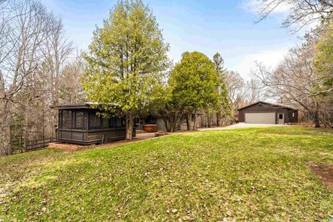 Tiny photo for 1926 Columbus Ave, Duluth, MN 55803 (MLS # 6125294)