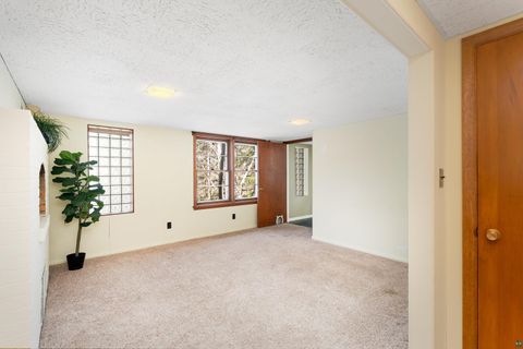 Tiny photo for 1926 Columbus Ave, Duluth, MN 55803 (MLS # 6125294)