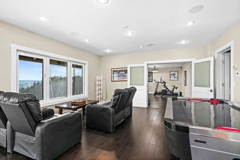 Tiny photo for 3725 North Ridge Rd, Duluth, MN 55804 (MLS # 6123423)