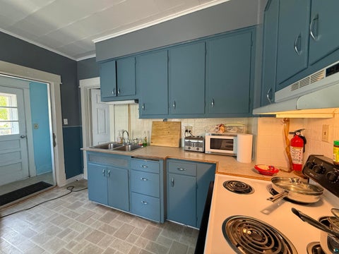 Tiny photo for 1302 W 1st St, Duluth, MN 55806 (MLS # 6127276)