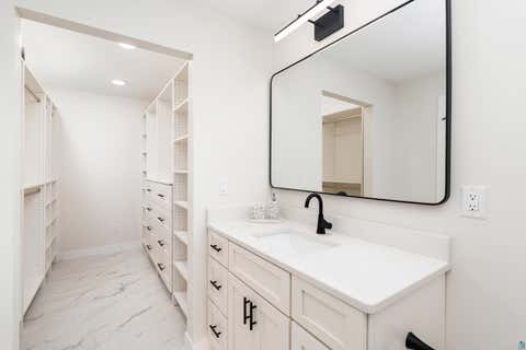 Tiny photo for 3829 Fountain Gate Dr, Duluth, MN 55811 (MLS # 6126159)