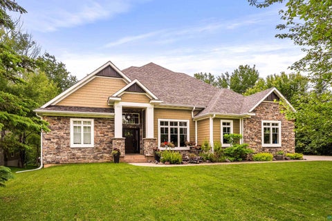 Photo of 5028 White Pine St, Hermantown, MN 55811 (MLS # 6128253)