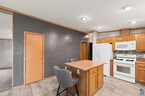 Tiny photo for 2 Barker Dr, Duluth, MN 55808 (MLS # 6126183)