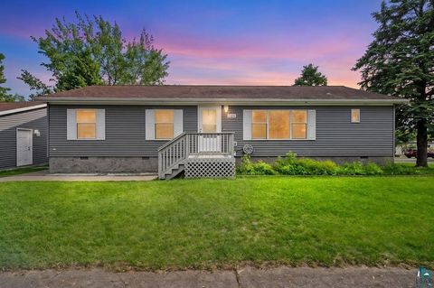 Tiny photo for 2 Barker Dr, Duluth, MN 55808 (MLS # 6126183)