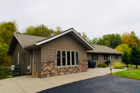 Photo of 10 Falls Ave, Carlton, MN 55718 (MLS # 6128228)