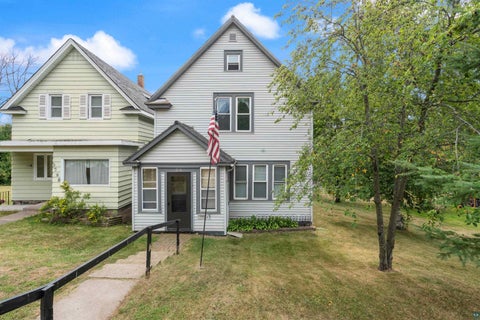 Photo of 3724 W 7th St, Duluth, MN 55807 (MLS # 6127580)