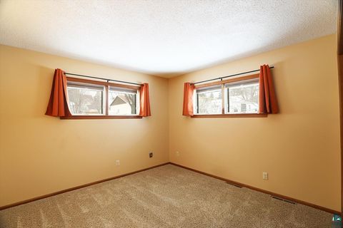 Tiny photo for 811 N 7th St, Virginia, MN 55792 (MLS # 6124129)