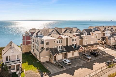Tiny photo for 2126 Water St #L205, Duluth, MN 55812 (MLS # 6122445)