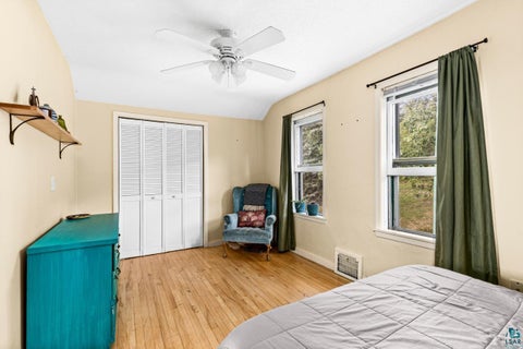 Tiny photo for 1502 E Skyline Pkwy, Duluth, MN 55805 (MLS # 6127913)