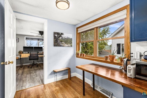 Tiny photo for 1502 E Skyline Pkwy, Duluth, MN 55805 (MLS # 6127913)