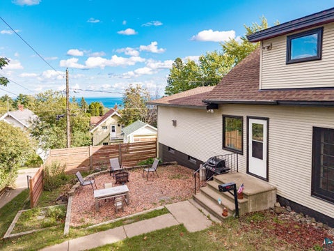 Tiny photo for 1502 E Skyline Pkwy, Duluth, MN 55805 (MLS # 6127913)