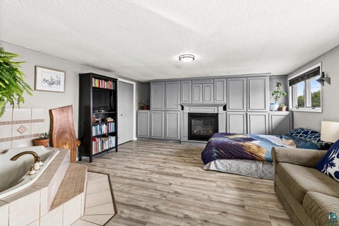 Tiny photo for 1502 E Skyline Pkwy, Duluth, MN 55805 (MLS # 6127913)