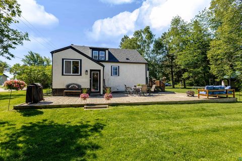 Tiny photo for 111 Elm St, Floodwood, MN 55736 (MLS # 6126770)