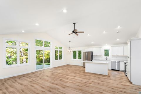Tiny photo for 1802 Rice Lake Rd, Duluth, MN 55811 (MLS # 6125146)