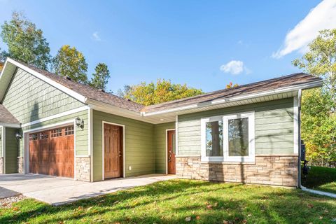 Photo of 1802 Rice Lake Rd, Duluth, MN 55811 (MLS # 6125146)