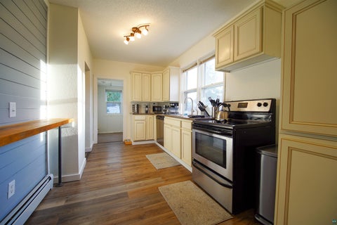 Tiny photo for 5132 Juniata St, Duluth, MN 55804 (MLS # 6128069)