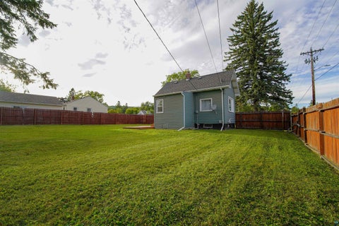 Tiny photo for 5132 Juniata St, Duluth, MN 55804 (MLS # 6128069)