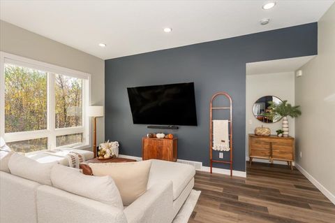 Tiny photo for 328 Coffee Creek Blvd, Duluth, MN 55811 (MLS # 6122638)