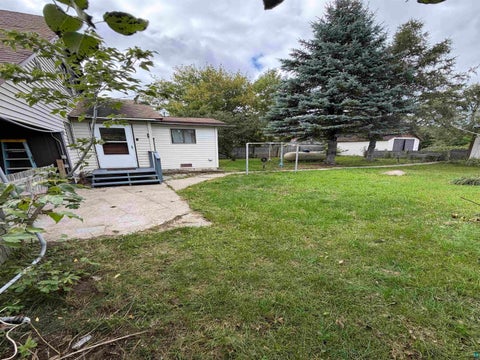 Tiny photo for 731 E Camp St, Ely, MN 55731 (MLS # 6127980)