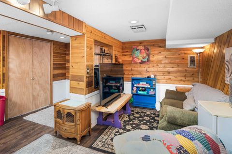 Tiny photo for 811 N 56th Ave W Ave, Duluth, MN 55807 (MLS # 6123823)