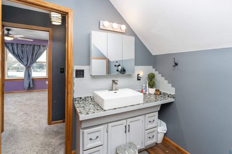 Tiny photo for 811 N 56th Ave W Ave, Duluth, MN 55807 (MLS # 6123823)