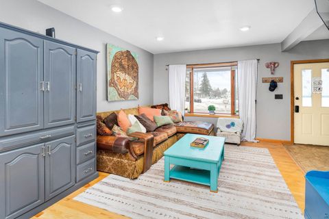 Tiny photo for 811 N 56th Ave W Ave, Duluth, MN 55807 (MLS # 6123823)