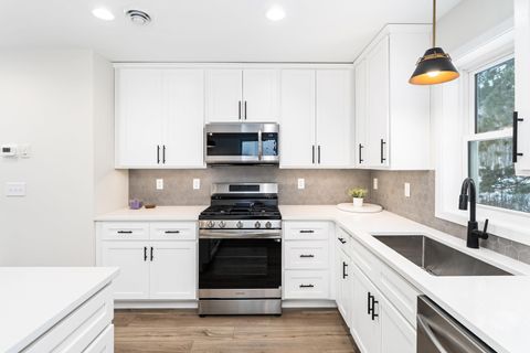 Tiny photo for 2108 Cottage Hill Circle, Duluth, MN 55811 (MLS # 6123132)