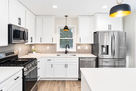 Tiny photo for 2108 Cottage Hill Circle, Duluth, MN 55811 (MLS # 6123132)