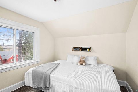 Tiny photo for 2352 Pershing St, Duluth, MN 55811 (MLS # 6124984)