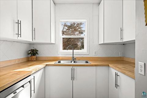 Tiny photo for 116 E Wabasha St, Duluth, MN 55803 (MLS # 6123946)