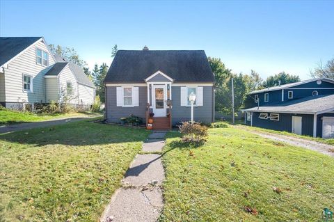 Photo of 116 E Wabasha St, Duluth, MN 55803 (MLS # 6123946)