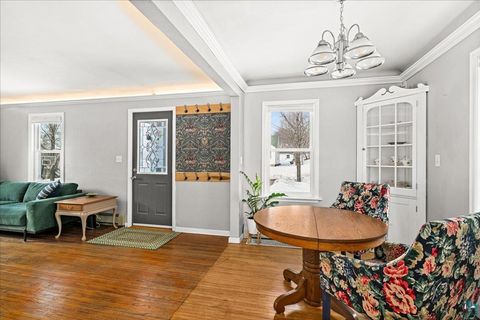 Tiny photo for 116 E Wabasha St, Duluth, MN 55803 (MLS # 6123946)