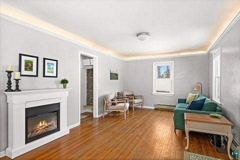 Tiny photo for 116 E Wabasha St, Duluth, MN 55803 (MLS # 6123946)