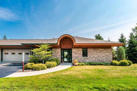 Photo of 8401 Congdon Blvd #6, Duluth, MN 55804 (MLS # 6127478)