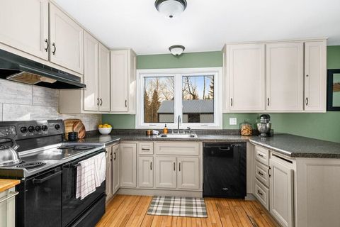 Tiny photo for 2893 Hutchinson Rd, Duluth, MN 55811 (MLS # 6123182)